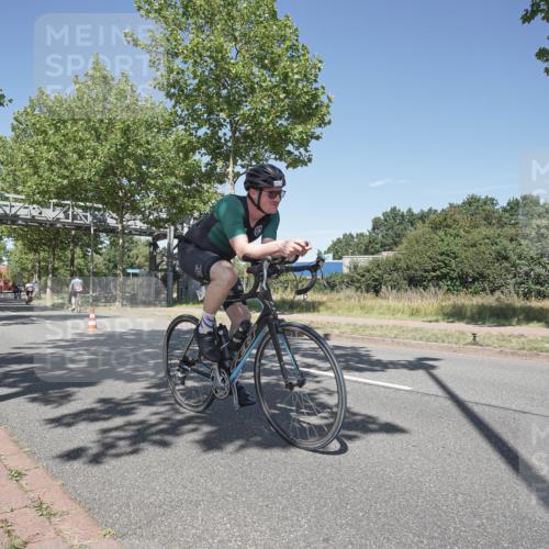 09.08.2026 - GEWOBA Citytriathlon Bremen Michael Burmester http://msf.ph/oto/9956220 09.08.2026 12:37:32 Radfahren 604, 627, 639, 678, 727, 792, 816, 935, 938, 1109 meine-sportfotos.de