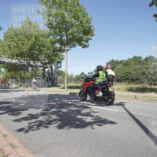 09.08.2026 - GEWOBA Citytriathlon Bremen Michael Burmester http://msf.ph/oto/9956228 09.08.2026 12:37:45 Radfahren 571, 639, 678, 687, 727, 745, 816, 1109, 1114 meine-sportfotos.de