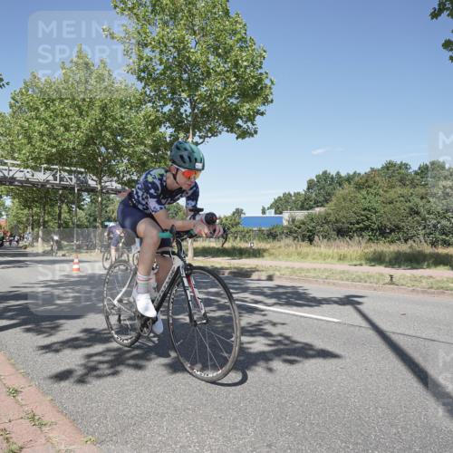 09.08.2026 - GEWOBA Citytriathlon Bremen Michael Burmester http://msf.ph/oto/9956235 09.08.2026 12:37:58 Radfahren 559, 571, 687, 763, 897, 911, 1017, 1113, 1114 meine-sportfotos.de