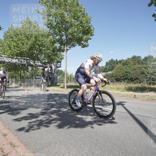 09.08.2026 - GEWOBA Citytriathlon Bremen Michael Burmester http://msf.ph/oto/9956246 09.08.2026 12:38:16 Radfahren 570, 596, 603, 672, 762, 806, 886, 911, 960 meine-sportfotos.de