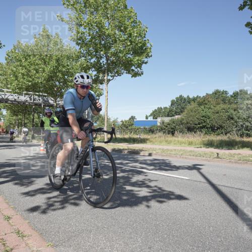 09.08.2026 - GEWOBA Citytriathlon Bremen Michael Burmester http://msf.ph/oto/9956253 09.08.2026 12:38:25 Radfahren 541, 570, 596, 603, 623, 672, 695, 762, 886 meine-sportfotos.de