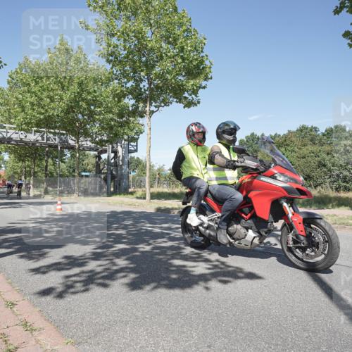 09.08.2026 - GEWOBA Citytriathlon Bremen Michael Burmester http://msf.ph/oto/9956254 09.08.2026 12:38:25 Radfahren 541, 570, 596, 603, 623, 672, 695, 762, 886 meine-sportfotos.de