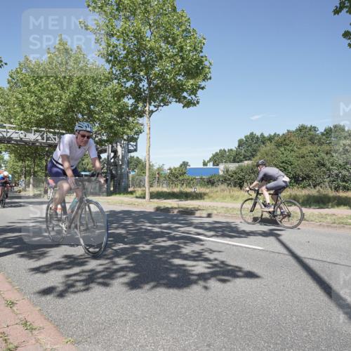 09.08.2026 - GEWOBA Citytriathlon Bremen Michael Burmester http://msf.ph/oto/9956260 09.08.2026 12:38:39 Radfahren 572, 577, 623, 637, 667, 838, 844, 912, 1003, 1111, 1156 meine-sportfotos.de