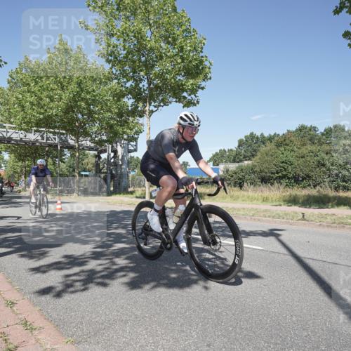 09.08.2026 - GEWOBA Citytriathlon Bremen Michael Burmester http://msf.ph/oto/9956263 09.08.2026 12:38:41 Radfahren 572, 577, 625, 637, 667, 798, 838, 844, 912, 1003, 1111, 1156 meine-sportfotos.de