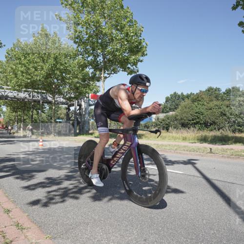 09.08.2026 - GEWOBA Citytriathlon Bremen Michael Burmester http://msf.ph/oto/9956276 09.08.2026 12:39:02 Radfahren 694, 759, 770, 776, 902, 931, 1124 meine-sportfotos.de