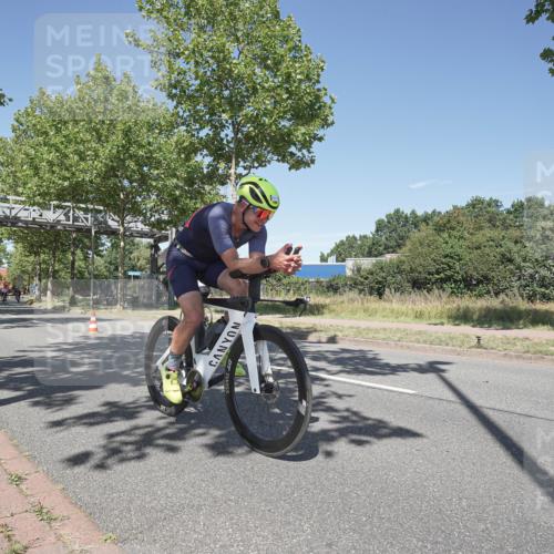09.08.2026 - GEWOBA Citytriathlon Bremen Michael Burmester http://msf.ph/oto/9956285 09.08.2026 12:39:21 Radfahren 656, 664, 705, 783, 817, 931 meine-sportfotos.de