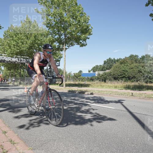 09.08.2026 - GEWOBA Citytriathlon Bremen Michael Burmester http://msf.ph/oto/9956286 09.08.2026 12:39:23 Radfahren 656, 664, 705, 783, 817 meine-sportfotos.de