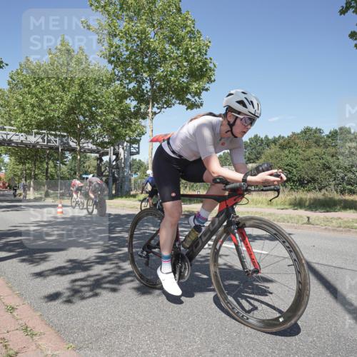 09.08.2026 - GEWOBA Citytriathlon Bremen Michael Burmester http://msf.ph/oto/9956297 09.08.2026 12:39:39 Radfahren 612, 656, 693, 783, 834, 840, 871, 896, 923, 998 meine-sportfotos.de