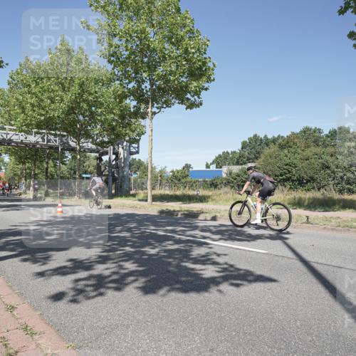 09.08.2026 - GEWOBA Citytriathlon Bremen Michael Burmester http://msf.ph/oto/9956301 09.08.2026 12:39:43 Radfahren 612, 693, 834, 840, 871, 896, 923, 998, 1154 meine-sportfotos.de