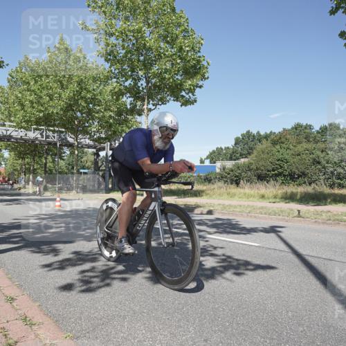 09.08.2026 - GEWOBA Citytriathlon Bremen Michael Burmester http://msf.ph/oto/9956336 09.08.2026 12:40:23 Radfahren 626, 671, 701, 707, 743, 761, 789, 809, 819, 888, 919, 953, 954, 1115, 1127 meine-sportfotos.de