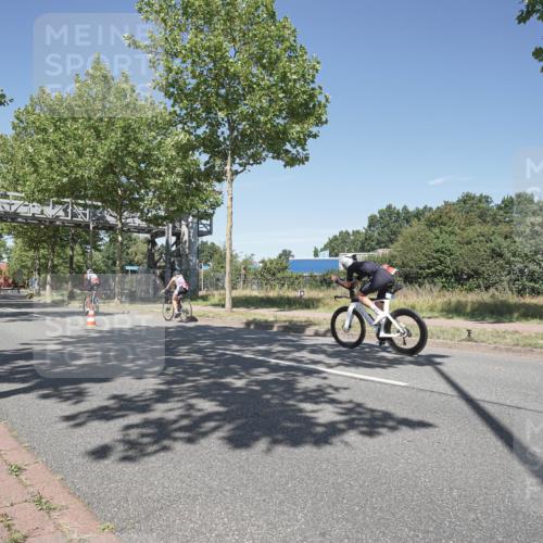 09.08.2026 - GEWOBA Citytriathlon Bremen Michael Burmester http://msf.ph/oto/9956345 09.08.2026 12:40:39 Radfahren 651, 671, 701, 805, 809, 810, 888, 919, 954, 1136 meine-sportfotos.de