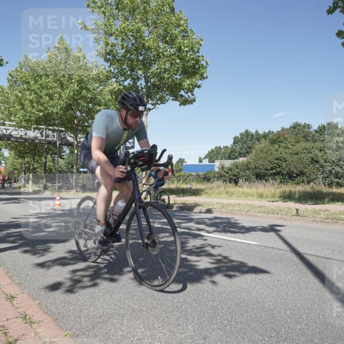 09.08.2026 - GEWOBA Citytriathlon Bremen Michael Burmester http://msf.ph/oto/9956349 09.08.2026 12:40:46 Radfahren 601, 620, 644, 651, 774, 805, 810, 976, 1136 meine-sportfotos.de