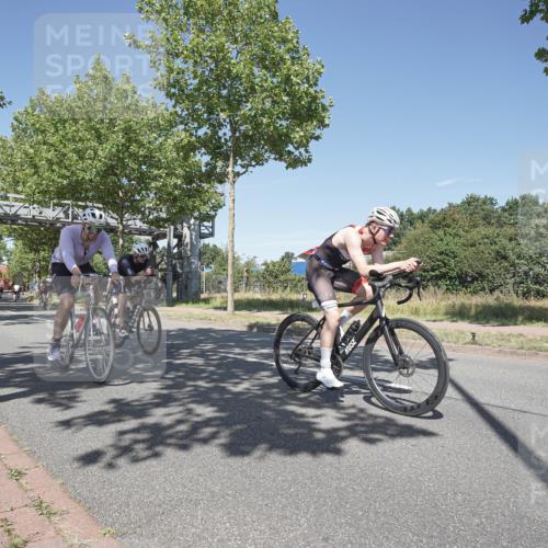 09.08.2026 - GEWOBA Citytriathlon Bremen Michael Burmester http://msf.ph/oto/9956357 09.08.2026 12:40:51 Radfahren 586, 601, 620, 644, 651, 774, 805, 810, 848, 976 meine-sportfotos.de