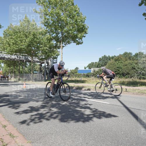 09.08.2026 - GEWOBA Citytriathlon Bremen Michael Burmester http://msf.ph/oto/9956358 09.08.2026 12:40:53 Radfahren 586, 601, 620, 644, 651, 774, 800, 805, 848, 976 meine-sportfotos.de