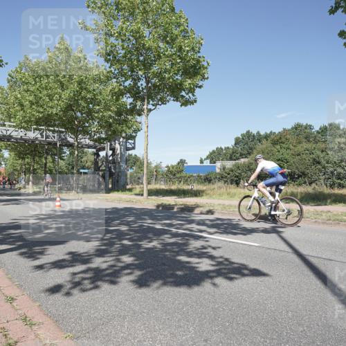 09.08.2026 - GEWOBA Citytriathlon Bremen Michael Burmester http://msf.ph/oto/9956359 09.08.2026 12:40:55 Radfahren 586, 601, 620, 644, 651, 774, 800, 805, 848, 976 meine-sportfotos.de
