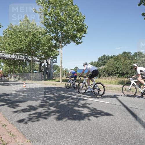 09.08.2026 - GEWOBA Citytriathlon Bremen Michael Burmester http://msf.ph/oto/9956360 09.08.2026 12:40:56 Radfahren 586, 601, 620, 644, 651, 774, 800, 805, 848, 889, 976 meine-sportfotos.de