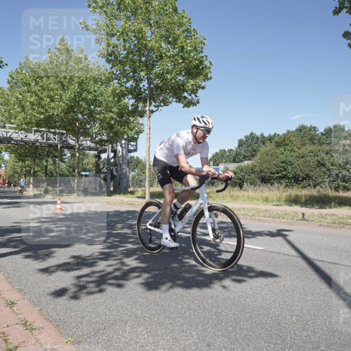 09.08.2026 - GEWOBA Citytriathlon Bremen Michael Burmester http://msf.ph/oto/9956386 09.08.2026 12:41:39 Radfahren 602, 731, 740, 766, 767, 873, 915, 933, 940, 1020, 1121, 1159 meine-sportfotos.de