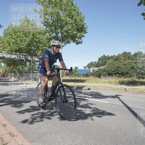 09.08.2026 - GEWOBA Citytriathlon Bremen Michael Burmester http://msf.ph/oto/9956410 09.08.2026 12:42:26 Radfahren 635, 768, 782, 870, 885 meine-sportfotos.de