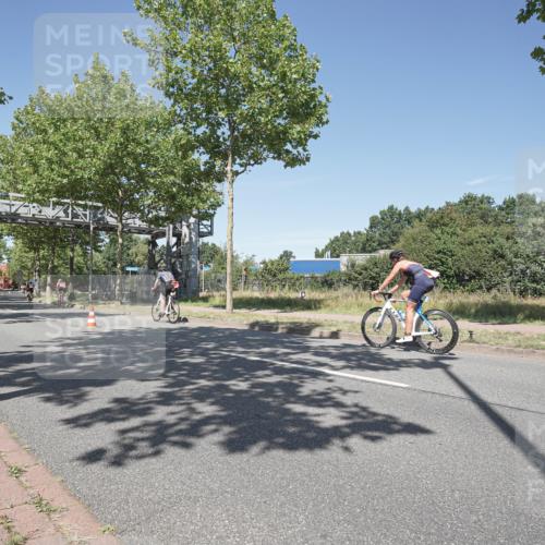 09.08.2026 - GEWOBA Citytriathlon Bremen Michael Burmester http://msf.ph/oto/9956412 09.08.2026 12:42:28 Radfahren 635, 768, 782, 870, 885, 966 meine-sportfotos.de