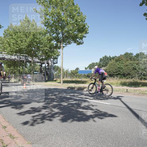 09.08.2026 - GEWOBA Citytriathlon Bremen Michael Burmester http://msf.ph/oto/9956415 09.08.2026 12:42:32 Radfahren 635, 768, 782, 870, 885, 966 meine-sportfotos.de