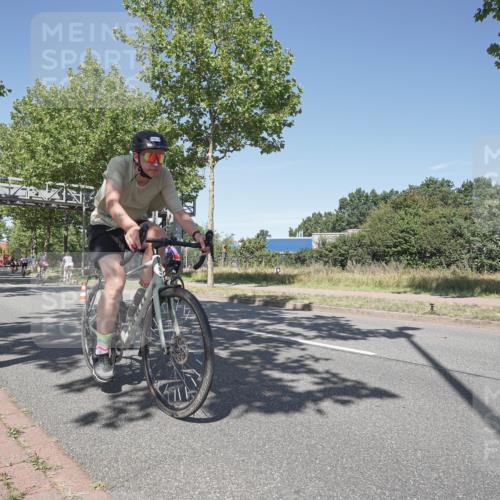 09.08.2026 - GEWOBA Citytriathlon Bremen Michael Burmester http://msf.ph/oto/9956416 09.08.2026 12:42:33 Radfahren 635, 768, 782, 870, 885, 966 meine-sportfotos.de