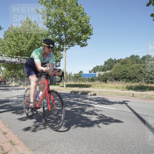 09.08.2026 - GEWOBA Citytriathlon Bremen Michael Burmester http://msf.ph/oto/9956426 09.08.2026 12:42:45 Radfahren 681, 720, 785, 885, 890, 942, 966, 1104, 1140 meine-sportfotos.de