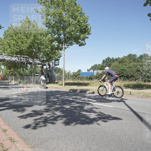 09.08.2026 - GEWOBA Citytriathlon Bremen Michael Burmester http://msf.ph/oto/9956435 09.08.2026 12:43:02 Radfahren 543, 588, 649, 785, 890, 1010, 1140 meine-sportfotos.de