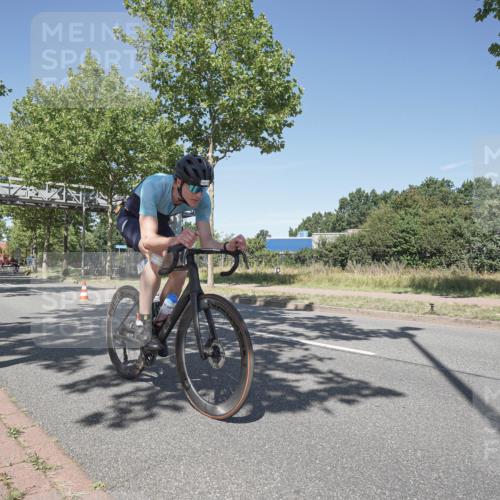 09.08.2026 - GEWOBA Citytriathlon Bremen Michael Burmester http://msf.ph/oto/9956436 09.08.2026 12:43:06 Radfahren 543, 588, 649, 859, 887, 945, 996, 1010 meine-sportfotos.de