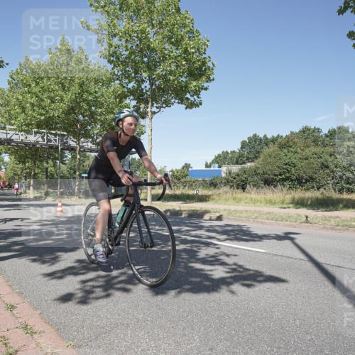 09.08.2026 - GEWOBA Citytriathlon Bremen Michael Burmester http://msf.ph/oto/9956437 09.08.2026 12:43:13 Radfahren 543, 546, 558, 649, 674, 859, 887, 945, 991, 996, 1010, 1108 meine-sportfotos.de