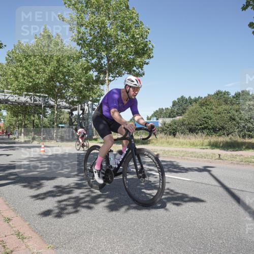 09.08.2026 - GEWOBA Citytriathlon Bremen Michael Burmester http://msf.ph/oto/9956440 09.08.2026 12:43:16 Radfahren 546, 558, 621, 649, 674, 700, 859, 887, 944, 945, 991, 996, 1108 meine-sportfotos.de