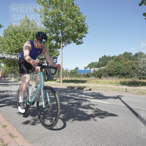 09.08.2026 - GEWOBA Citytriathlon Bremen Michael Burmester http://msf.ph/oto/9956441 09.08.2026 12:43:16 Radfahren 546, 558, 621, 649, 674, 700, 859, 887, 944, 945, 991, 996, 1108 meine-sportfotos.de