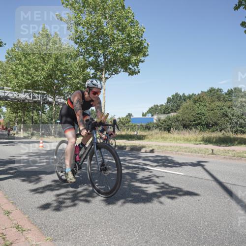 09.08.2026 - GEWOBA Citytriathlon Bremen Michael Burmester http://msf.ph/oto/9956444 09.08.2026 12:43:18 Radfahren 546, 558, 621, 674, 700, 732, 859, 887, 898, 944, 945, 989, 991, 996, 1105, 1108 meine-sportfotos.de