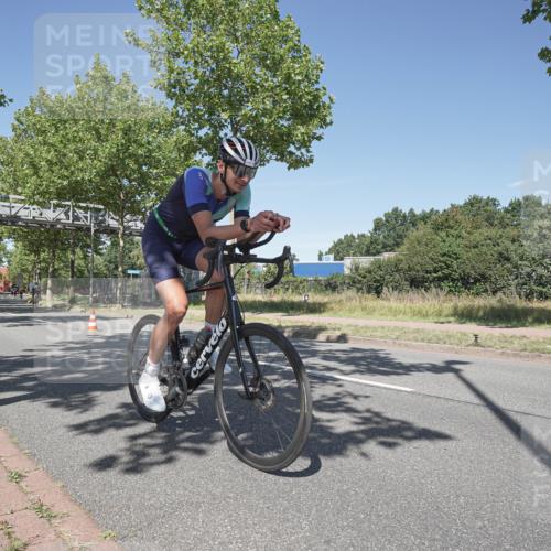 09.08.2026 - GEWOBA Citytriathlon Bremen Michael Burmester http://msf.ph/oto/9956479 09.08.2026 12:44:09 Radfahren 614, 660, 661, 714, 891, 951, 957, 974 meine-sportfotos.de