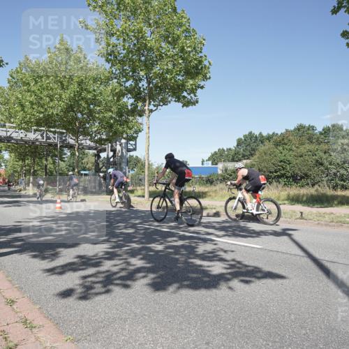09.08.2026 - GEWOBA Citytriathlon Bremen Michael Burmester http://msf.ph/oto/9956482 09.08.2026 12:44:12 Radfahren 614, 660, 661, 714, 891, 957, 974 meine-sportfotos.de