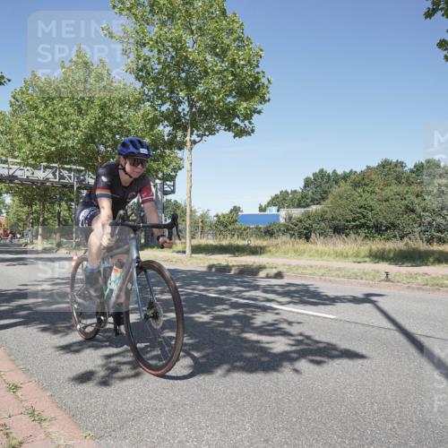 09.08.2026 - GEWOBA Citytriathlon Bremen Michael Burmester http://msf.ph/oto/9956514 09.08.2026 12:44:52 Radfahren 666, 729, 813, 831, 842, 936, 941, 985, 1117 meine-sportfotos.de