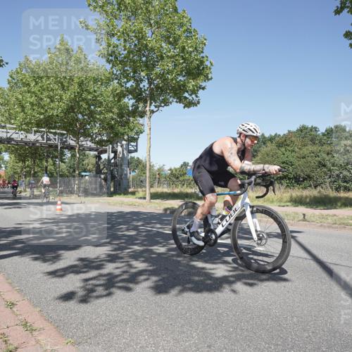 09.08.2026 - GEWOBA Citytriathlon Bremen Michael Burmester http://msf.ph/oto/9956520 09.08.2026 12:44:58 Radfahren 607, 666, 729, 813, 831, 842, 843, 853, 941, 985, 1117 meine-sportfotos.de