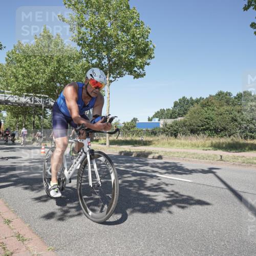 09.08.2026 - GEWOBA Citytriathlon Bremen Michael Burmester http://msf.ph/oto/9956531 09.08.2026 12:45:07 Radfahren 556, 597, 607, 610, 631, 666, 676, 690, 813, 831, 843, 853, 862, 985, 1128 meine-sportfotos.de