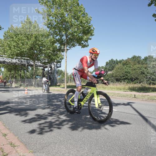 09.08.2026 - GEWOBA Citytriathlon Bremen Michael Burmester http://msf.ph/oto/9956547 09.08.2026 12:45:28 Radfahren 549, 551, 585, 738, 764, 828, 878, 997, 1001, 1004, 1157 meine-sportfotos.de