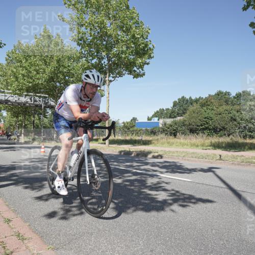 09.08.2026 - GEWOBA Citytriathlon Bremen Michael Burmester http://msf.ph/oto/9956549 09.08.2026 12:45:31 Radfahren 551, 585, 738, 764, 828, 1001, 1004 meine-sportfotos.de
