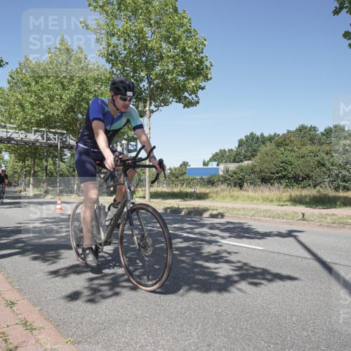 09.08.2026 - GEWOBA Citytriathlon Bremen Michael Burmester http://msf.ph/oto/9956553 09.08.2026 12:45:48 Radfahren 630, 632, 691, 723, 791, 830, 856, 881, 908, 922, 927, 962, 1007, 1011 meine-sportfotos.de