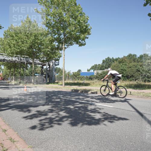 09.08.2026 - GEWOBA Citytriathlon Bremen Michael Burmester http://msf.ph/oto/9956574 09.08.2026 12:46:27 Radfahren 575, 835, 917, 958 meine-sportfotos.de