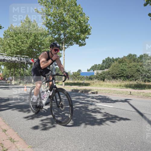 09.08.2026 - GEWOBA Citytriathlon Bremen Michael Burmester http://msf.ph/oto/9956585 09.08.2026 12:46:43 Radfahren 112, 579, 591, 616, 650, 652, 692 meine-sportfotos.de