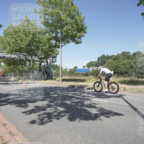 09.08.2026 - GEWOBA Citytriathlon Bremen Michael Burmester http://msf.ph/oto/9956589 09.08.2026 12:46:52 Radfahren 112, 579, 580, 591, 616, 650, 652, 692 meine-sportfotos.de