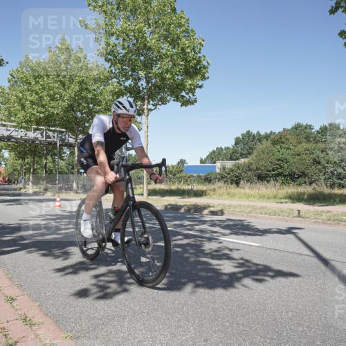 09.08.2026 - GEWOBA Citytriathlon Bremen Michael Burmester http://msf.ph/oto/9956598 09.08.2026 12:47:15 Radfahren 554, 646, 697, 721, 825, 969 meine-sportfotos.de