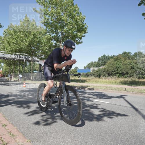 09.08.2026 - GEWOBA Citytriathlon Bremen Michael Burmester http://msf.ph/oto/9956601 09.08.2026 12:47:18 Radfahren 540, 554, 646, 721, 793, 825, 969 meine-sportfotos.de