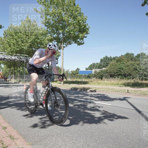 09.08.2026 - GEWOBA Citytriathlon Bremen Michael Burmester http://msf.ph/oto/9956614 09.08.2026 12:47:39 Radfahren 593, 619, 642, 662, 719, 735, 747 meine-sportfotos.de