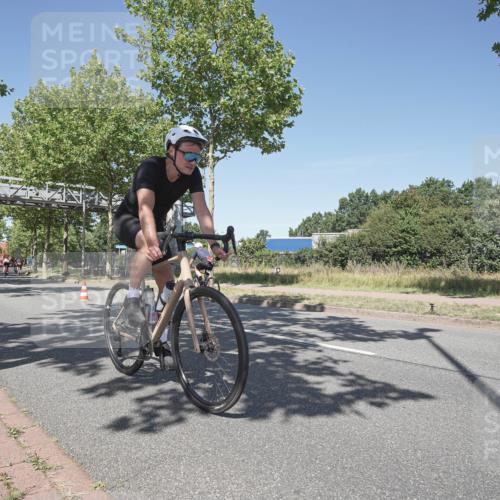 09.08.2026 - GEWOBA Citytriathlon Bremen Michael Burmester http://msf.ph/oto/9956624 09.08.2026 12:47:51 Radfahren 593, 618, 642, 719, 735, 904, 1103 meine-sportfotos.de