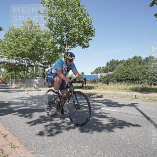 09.08.2026 - GEWOBA Citytriathlon Bremen Michael Burmester http://msf.ph/oto/9956632 09.08.2026 12:48:04 Radfahren 563, 683, 688, 811, 883, 955, 1103, 1116 meine-sportfotos.de