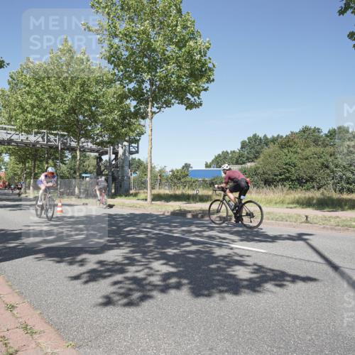 09.08.2026 - GEWOBA Citytriathlon Bremen Michael Burmester http://msf.ph/oto/9956637 09.08.2026 12:48:08 Radfahren 547, 563, 683, 688, 811, 883, 955, 1103, 1116 meine-sportfotos.de