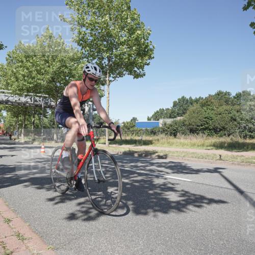 09.08.2026 - GEWOBA Citytriathlon Bremen Michael Burmester http://msf.ph/oto/9956643 09.08.2026 12:48:23 Radfahren 547, 605, 613, 677, 822, 955 meine-sportfotos.de